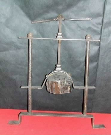 ���̱�̬ ͼ�ҹŴ���������Ů�˵Ĳп��̾ߣ�