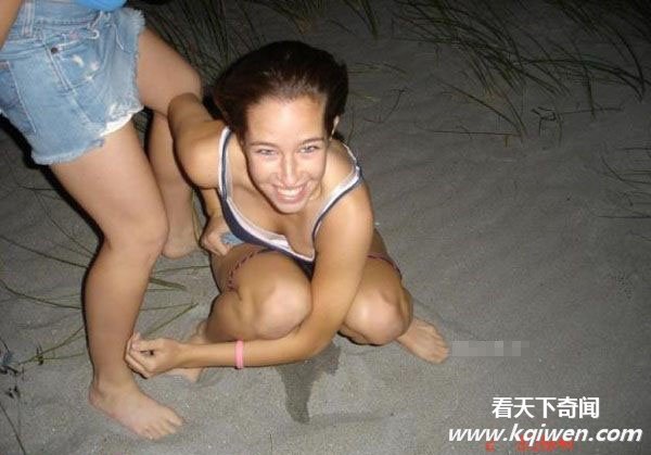 ץ����Ů���洦�����������˰�̬(��ͼ13P)