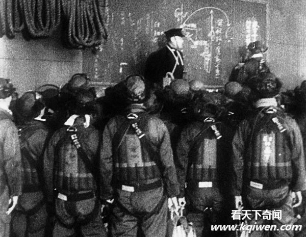 ��¼��ս����ս��͵Ϯ�����